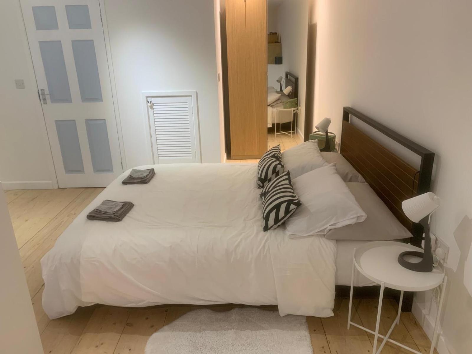 College Lofthouse Apartment *